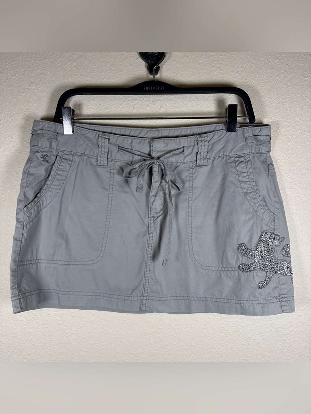 Express Y2K Cargo Rhinestone Embellished Lion Gray Mini Skirt 12 Low Rise